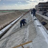 三重県津市 海岸の波返し擁壁における鉄筋補強アンカー工事