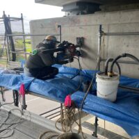 【施工記録】東海北陸道・橋脚コア抜き工事が完工！3年にわたる長期プロジェクト、自操機の活用で安全・効率的に完了