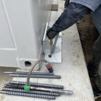 【一宮市】10トン超の強度を支える！蓄電所での無機系ケミカルアンカー施工